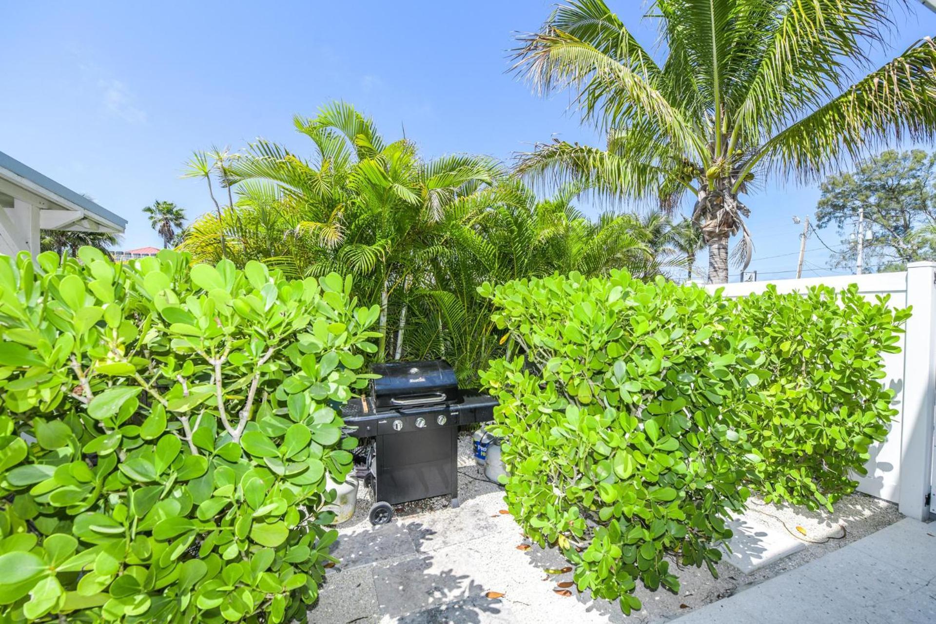 Blissful Bay At Bayside Bungalow Anna Maria Exterior photo