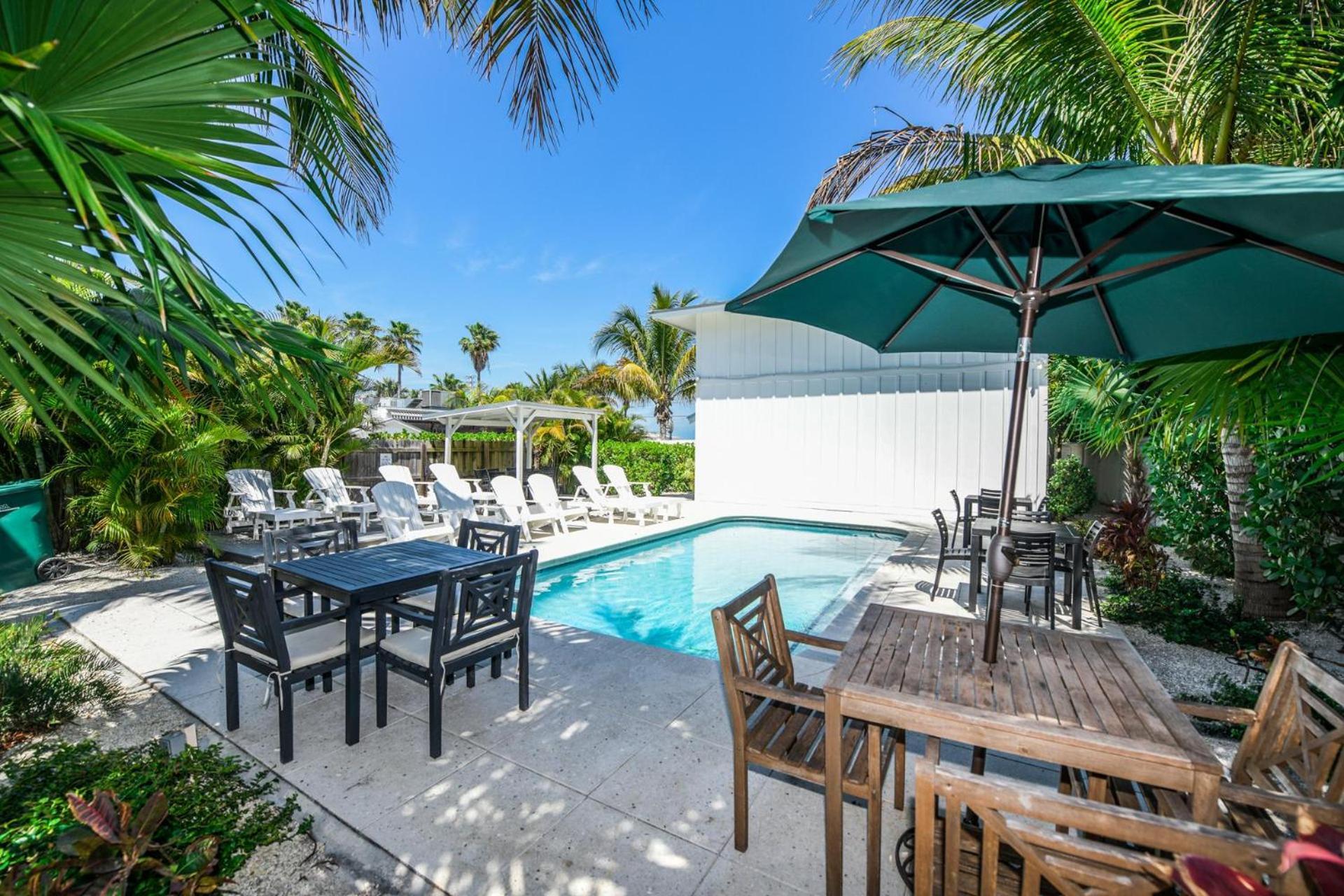 Blissful Bay At Bayside Bungalow Anna Maria Exterior photo